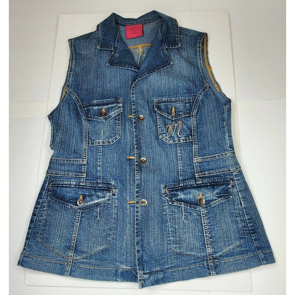 Carol's Denims women alterations adding lace & ribbon see pics for measurements
